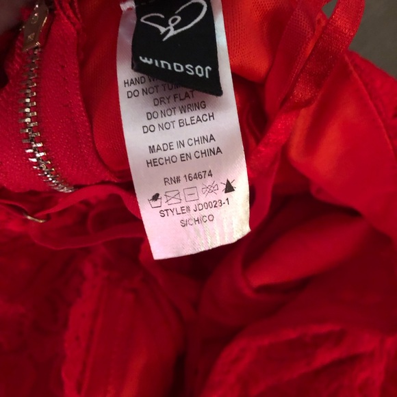 Windsor sexy red dress - Picture 12 of 16